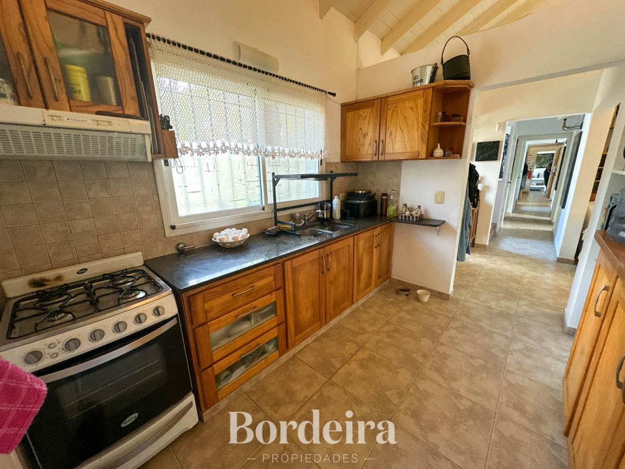 CASA EN VENTA EN PINAMAR NORTE - 5 AMBIENTES CON JARDIN, PLAYROOM Y SUITES