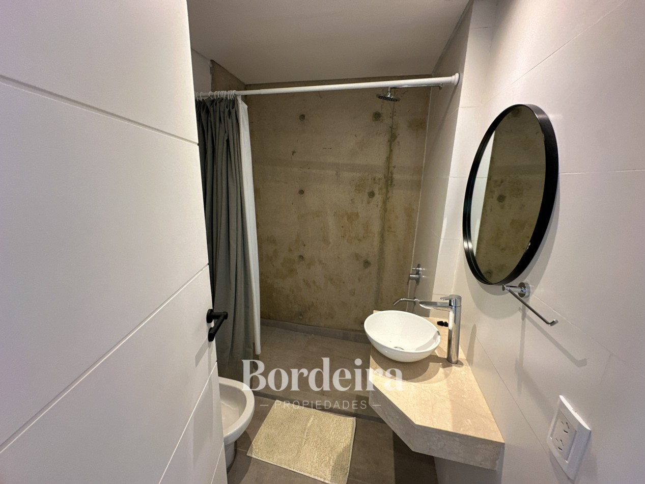 DEPARTAMENTO EN VENTA EN PINAMAR - FUNCIONAL, LUMINOSO E IDEAL INVERSION