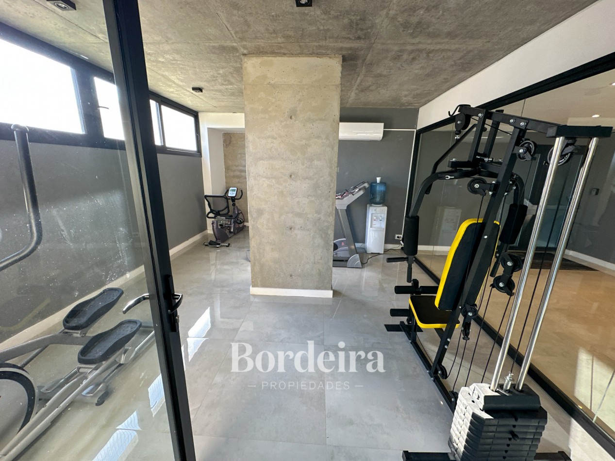 DEPARTAMENTO EN VENTA EN PINAMAR - FUNCIONAL, LUMINOSO E IDEAL INVERSION