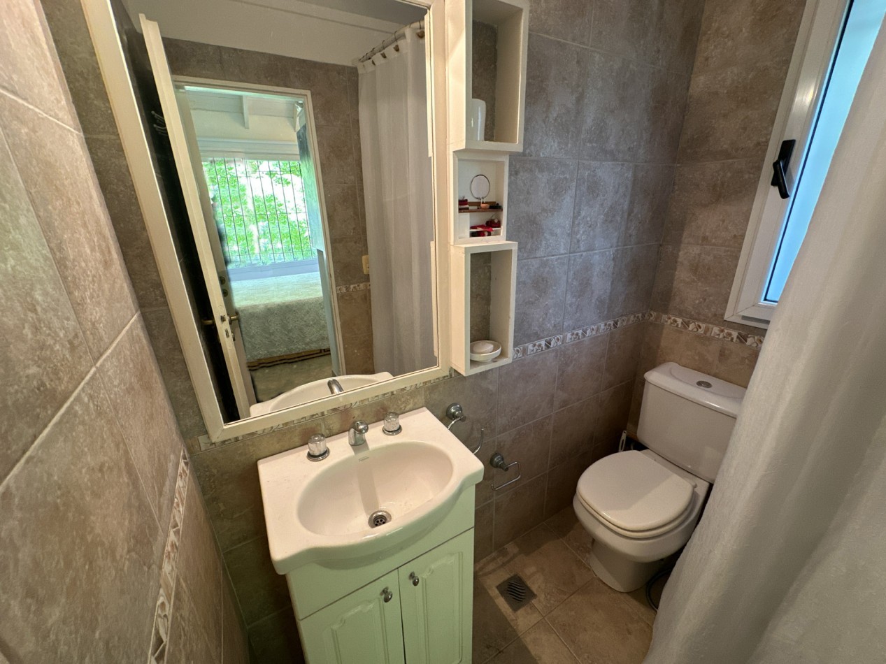 CASA EN VENTA EN PINAMAR NORTE - 5 AMBIENTES CON JARDIN, PLAYROOM Y SUITES