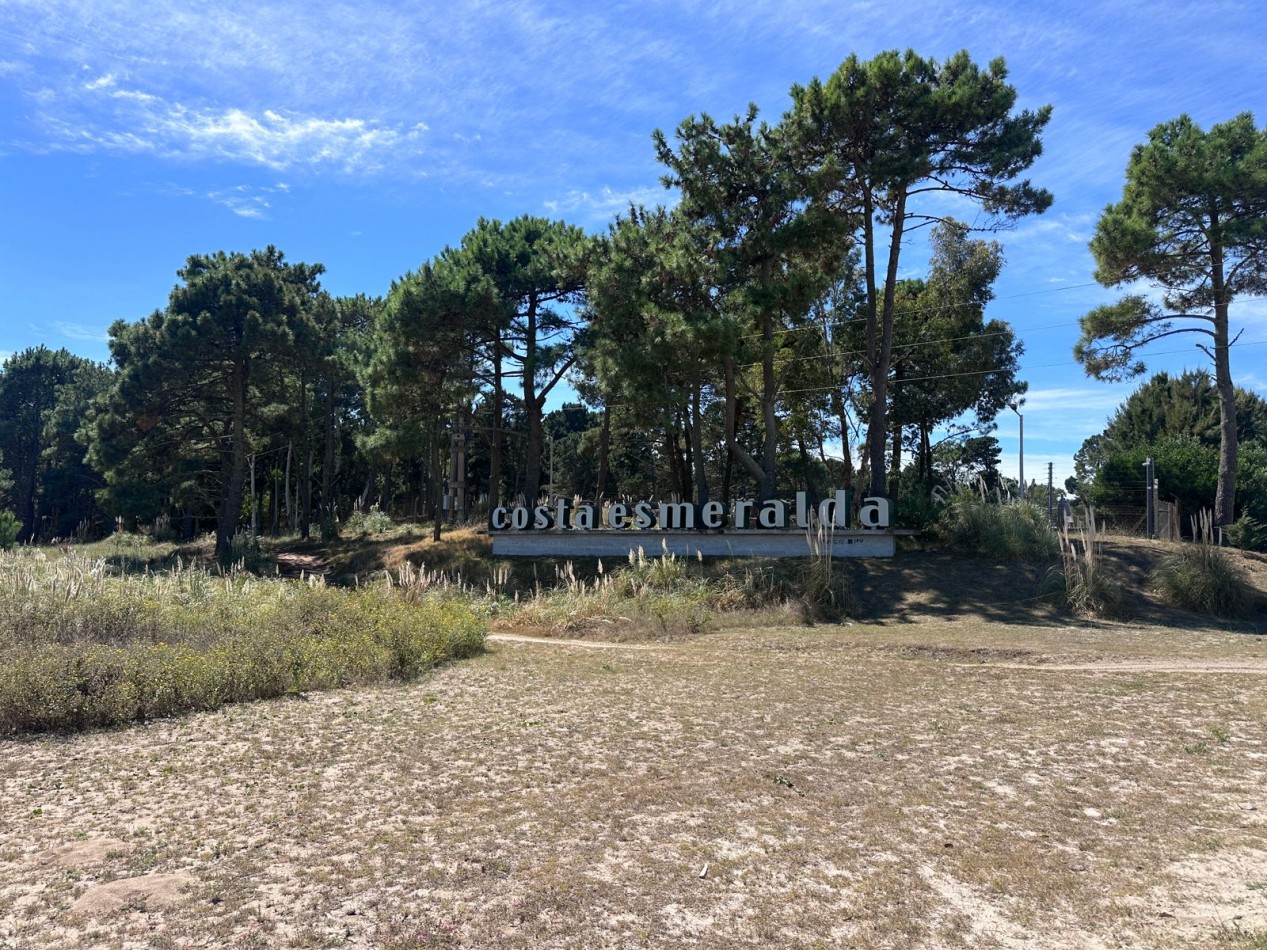 LOTE EN VENTA EN COSTA ESMERALDA - 1500 M² EN CUL-DE-SAC, LISTO PARA CONSTRUIR