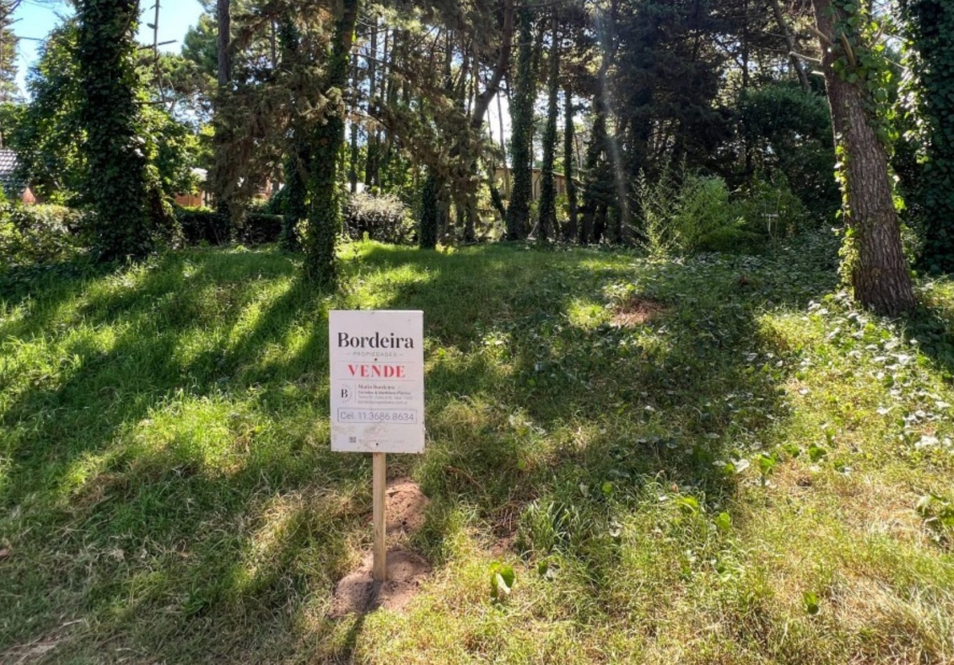 LOTE EN VENTA EN PINAMAR - HESPERIDES, 973 M² EN ZONA RESIDENCIAL CONSOLIDADA