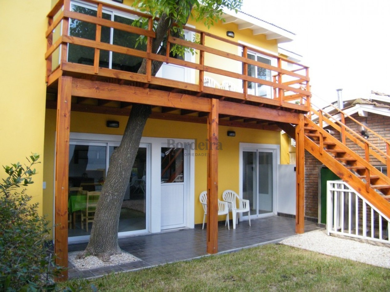 Venta Villa Gesell Departamentos Complejo de 6 unidades cerca del mar