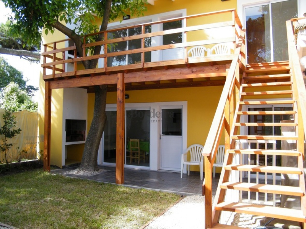 Venta Villa Gesell Departamentos Complejo de 6 unidades cerca del mar