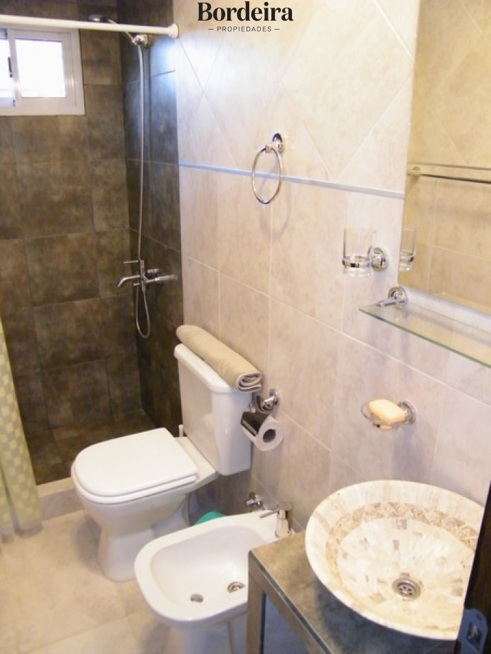 Venta Villa Gesell Departamentos Complejo de 6 unidades cerca del mar