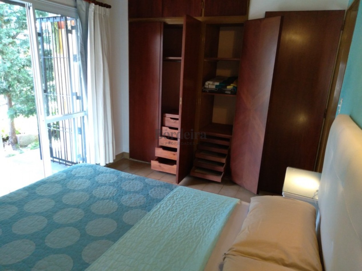 Venta Villa Gesell Departamentos Complejo de 6 unidades cerca del mar